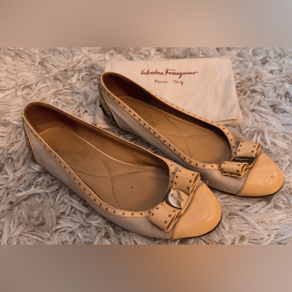 Salvatore Ferragamo Nude Leather Flats with Bow